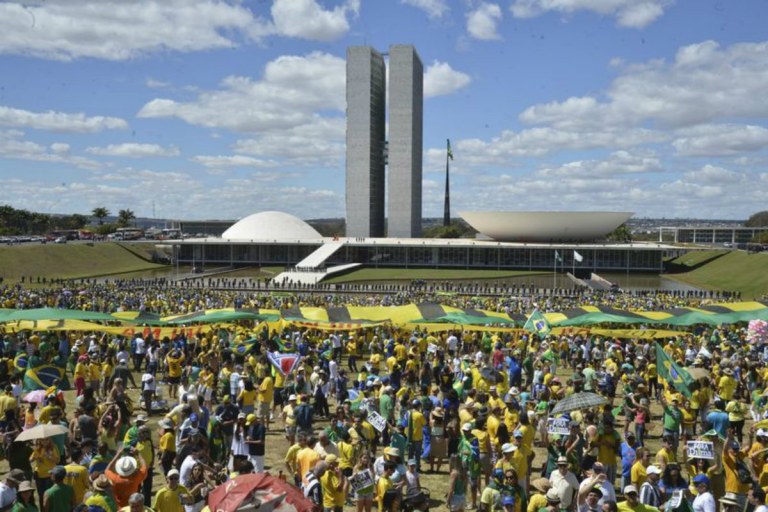 Manifestação em Brasília em prol da Lava Jato