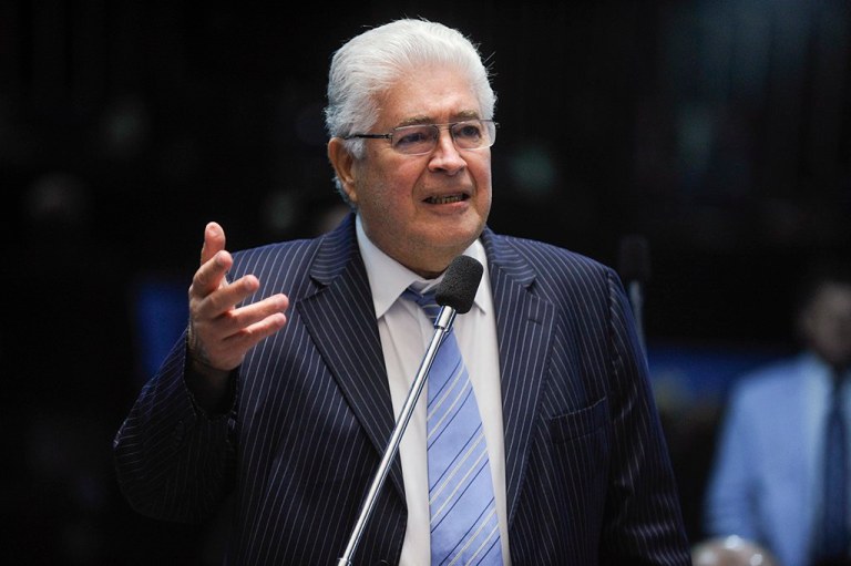 Modelo de Constituinte talvez ao agrado do senador Requião