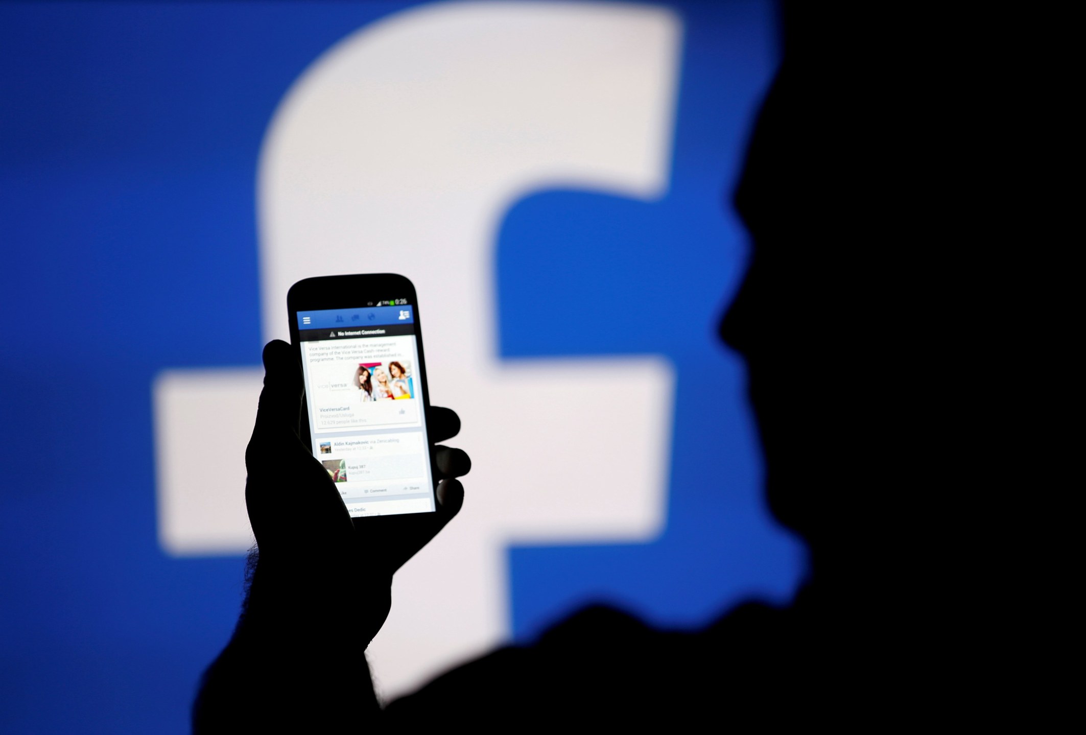 Facebook fora do ar provoca crise de abstinência das traquitanas eletrônicas