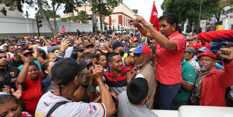 Golpe fracassa na Venezuela; EUA e bolsonaristas perdem