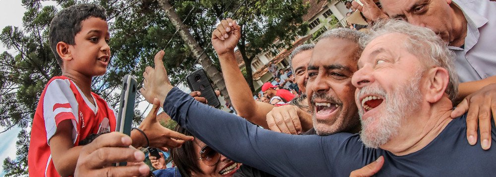 Lula permanece o grande líder brasileiro