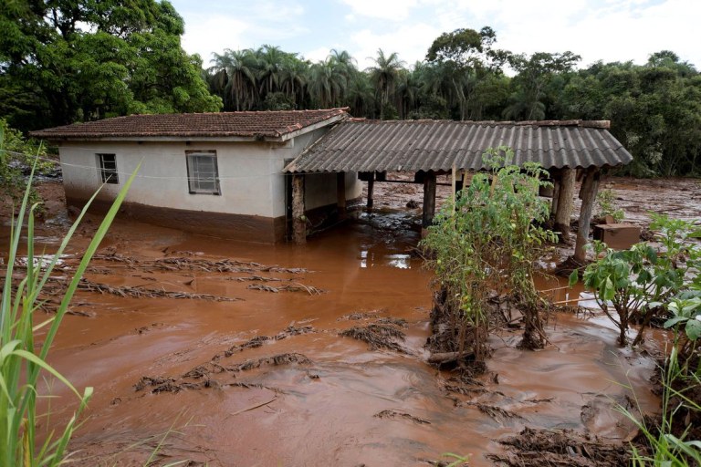 Coincidência suspeita no ataque aos maiores conglomerados brasileiros