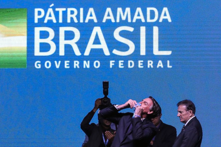 O que fazer com Bolsonaro?