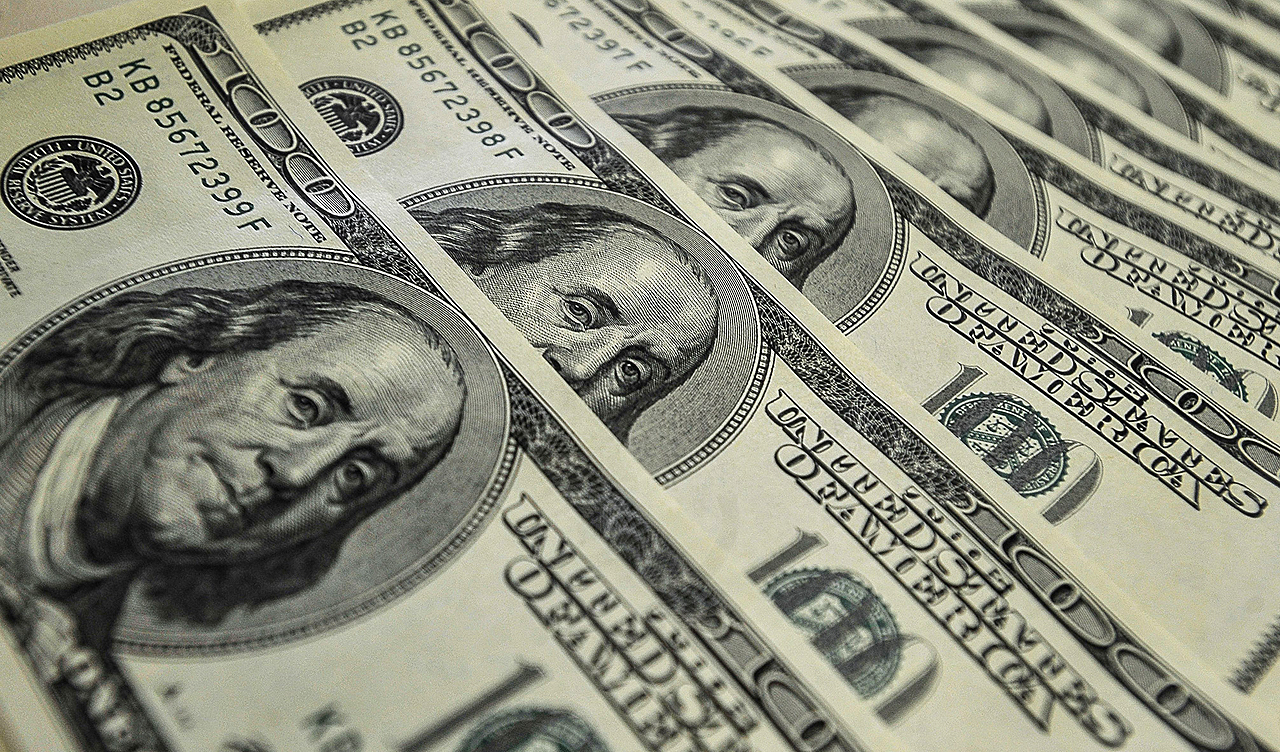 Dólar sobe 17% no primeiro semestre