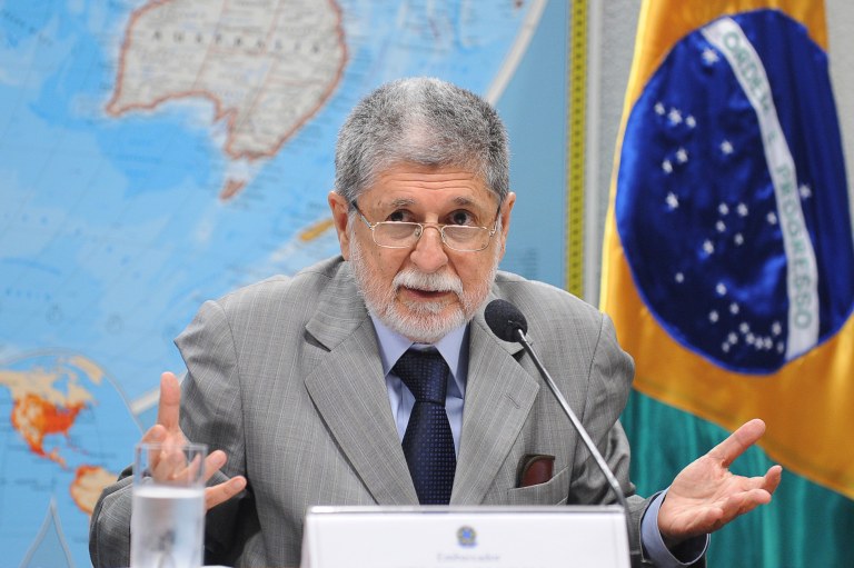 Ernesto Araújo quase levou o Brasil à guerra, diz Celso Amorim