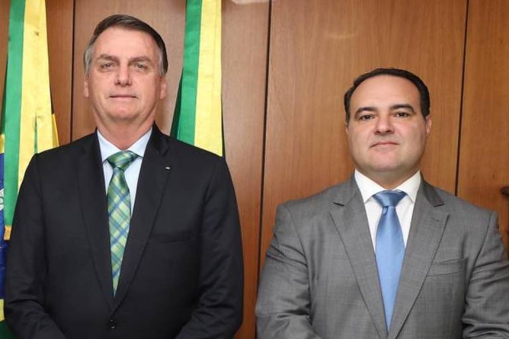Bolsonaro e o major da PM Jorge Oliveira