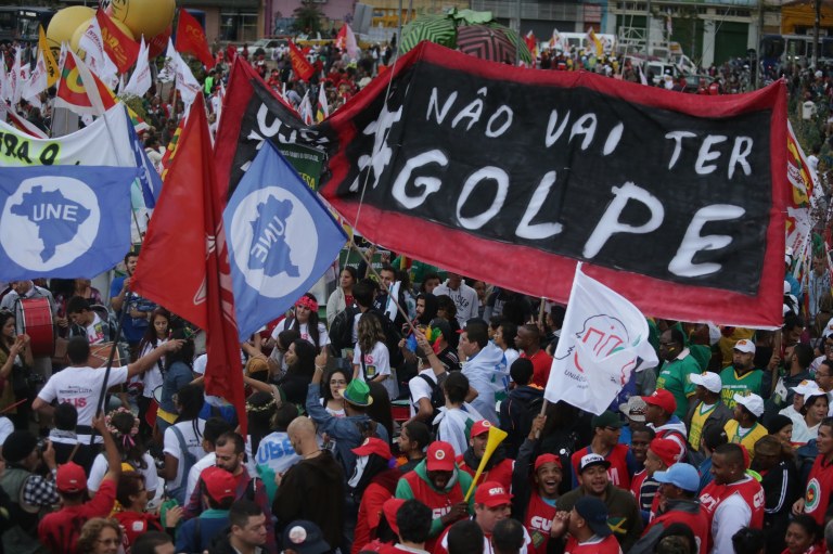 20/08/2015- SÃ£o Paulo- SP, Brasil- ManifestaÃ§Ã£o contra o impeachment de Dilma, no Largo da Batata, em SÃ£o Paulo. Foto: Paulo Pinto/ AgÃªncia PT