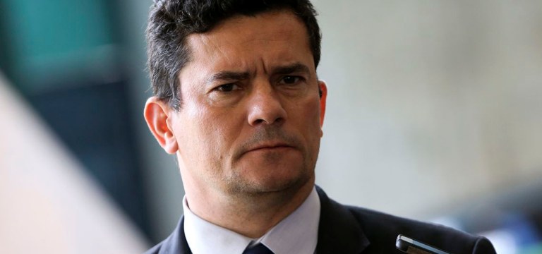 O futuro ministro da Justiça e Segurança Pública, Sérgio Moro, fala à imprensa no CCBB, em BrasÃlia.