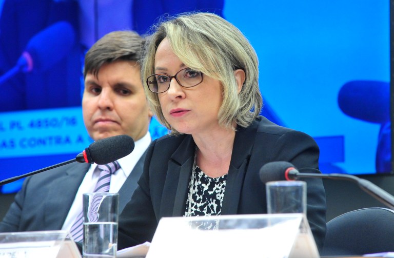 Delegada Erika Marena é cotada para chefiar a Polícia Federal