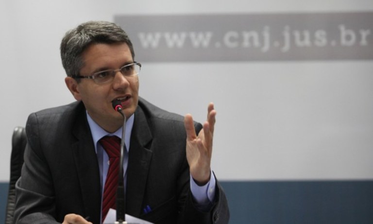 Delegado da Polícia Federal Ricardo Saadi