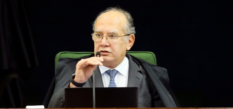 Ministro Gilmar Mendes durante a sessão da 2ª Turma