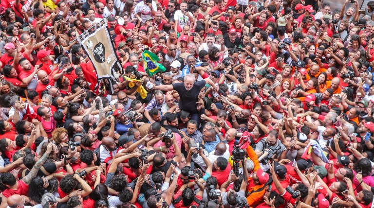Lula na vigília em Curitiba