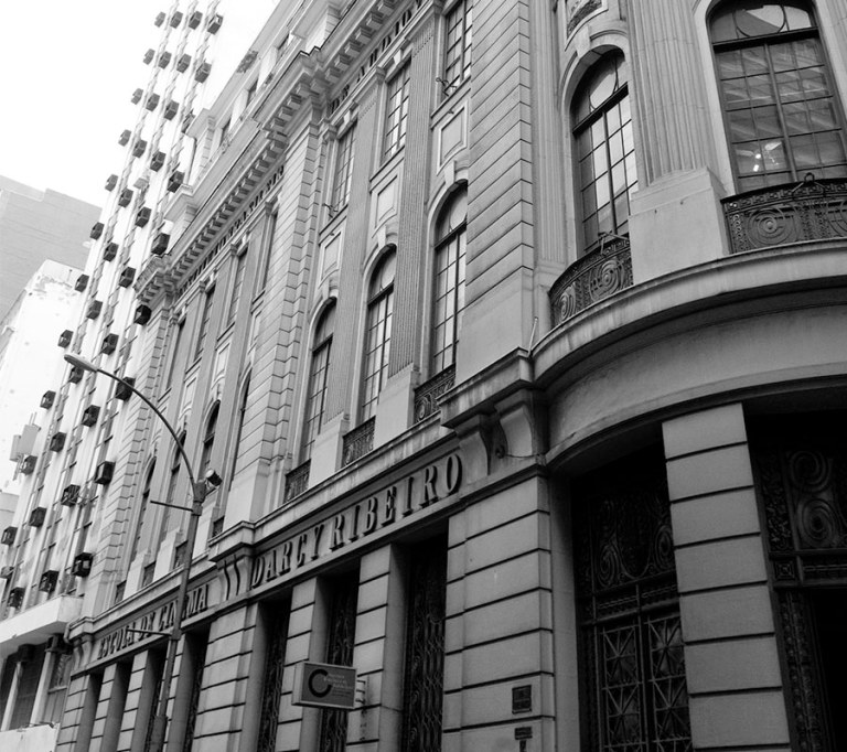 Escola de Cinema Darcy Ribeiro