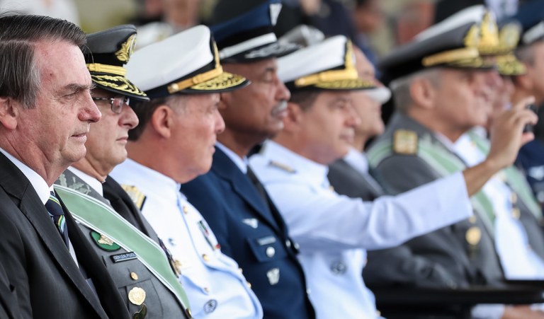 Jair Bolsonaro durante Cerimônia Comemorativa do Dia do Exército, com a Imposição da Ordem do Mérito Militar e da Medalha do Exército Brasileiro.