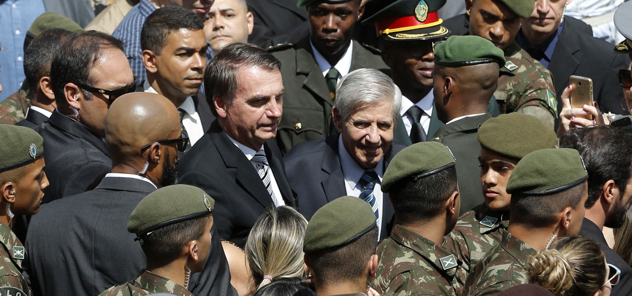 O poder militar no governo Bolsonaro.