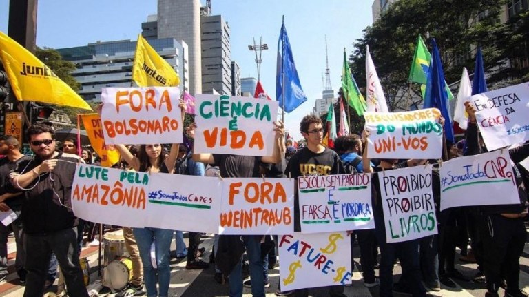 Manifestações Fora Bolsonaro