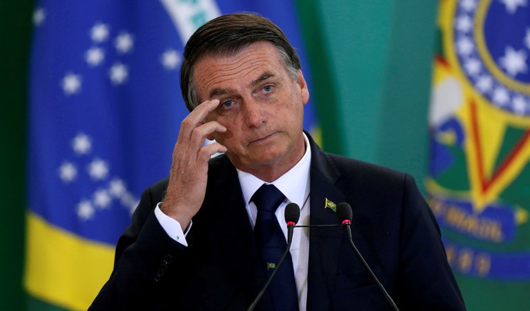 Bolsonaro admite rever BPC e reduzir idade mínima para mulher se aposentar