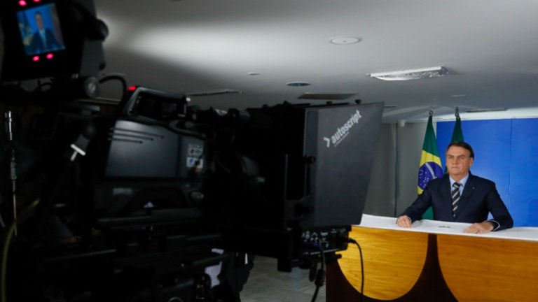 Jair Bolsonaro em pronunciamento em cadeia e rádio e TV