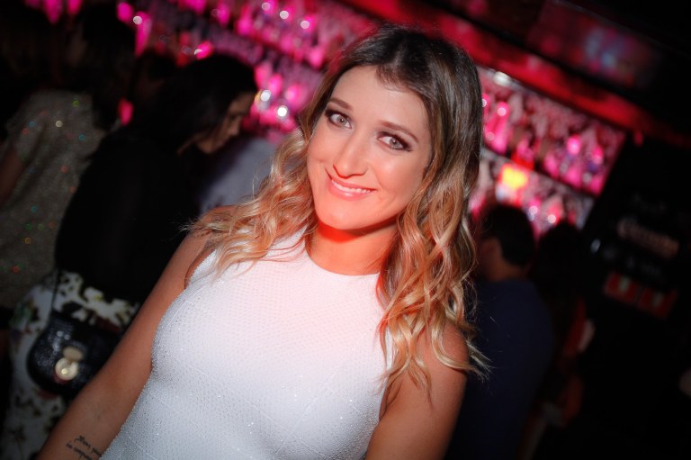 Uma petição online pede o cancelamento da captação da verba de R$ 2,4 milhões, via Lei Rouanet, para a produção do reality show 'A Vida é Mara', que pretende mostrar a rotina da blogueira Gabriela Pugliesi; o abaixo-assinado reúne mais de 17 mil assinaturas até esta sexta (8).A petição, que não tem autor identificado, acusa Pugliesi de incentivar "transtornos alimentares e de imagens" com suas postagens e vídeos, argumentando que "a maioria dos seguidores são adolescentes em fase de desenvolvimento de personalidade"