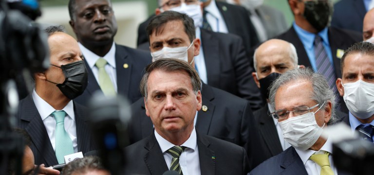 Bolsonaro e Guedes falam com jornalistas após audiência com o presidente do Supremo, Dias Toffoli. 07/05/2020