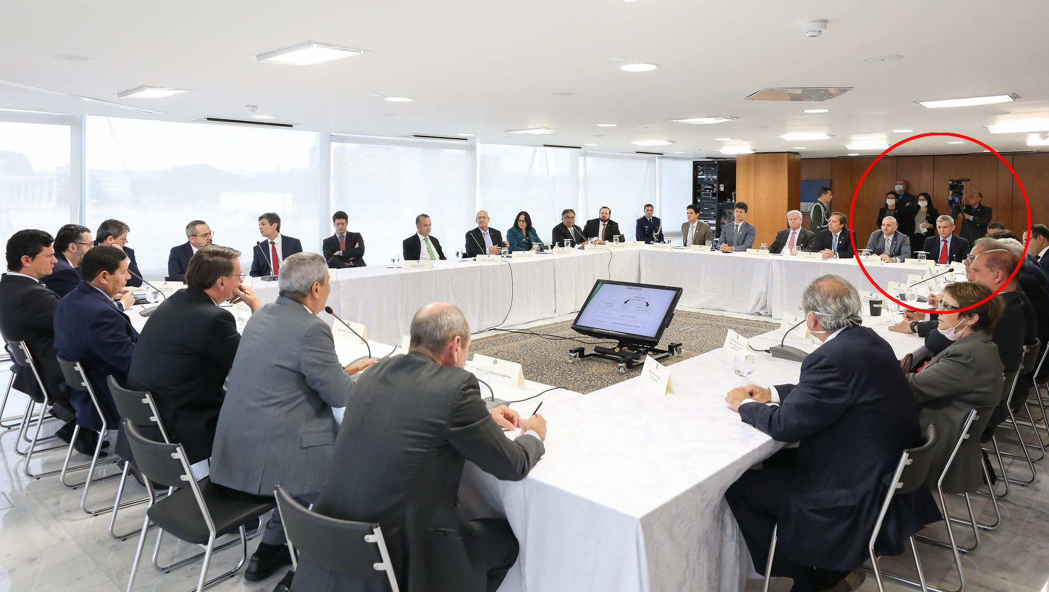 (Brasília - DF, 22/04/2020) Reunião com Vice-Presidente da República, Ministros e Presidentes de Bancos.