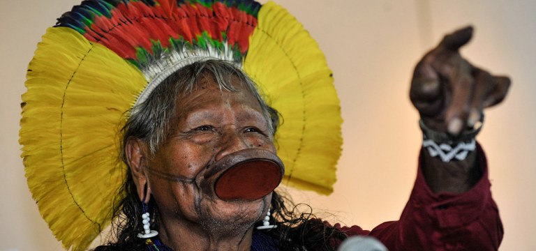 O cacique Raoni Metuktire, de 89 anos, líder da etnia Kayapó, estava internado em um hospital de Colíder, a 648 km de Cuiabá. 18 de julho de 2020