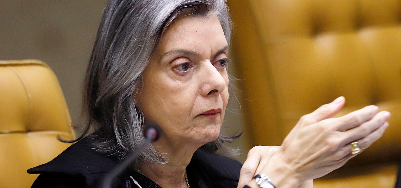 Ministra Cármen Lúcia durante sessão extraordinária. (12/03/2020)