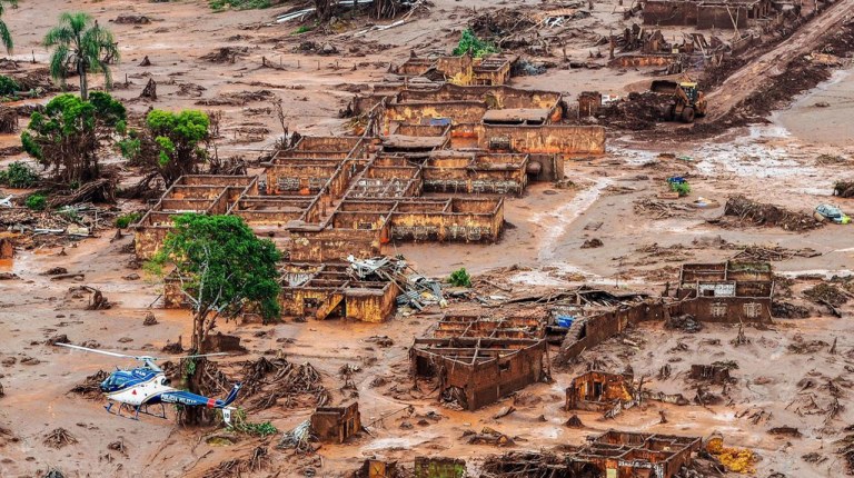 Ação pede bloqueio bilionário contra a Vale devido aos danos causados pelo rompimento da barragem de Brumadinho (MG)