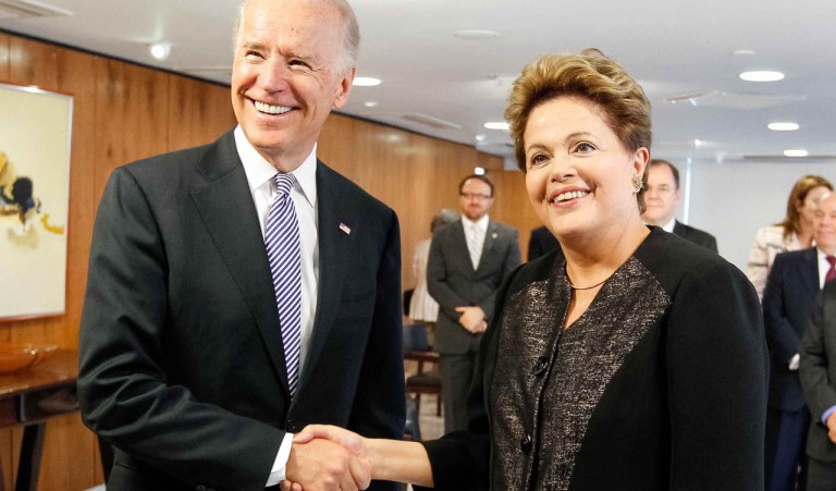 Vice dos EUA diz que Brasil é exemplo de democracia