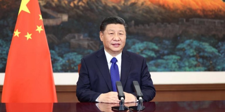 O líder comunista chinês anuncia "grande vitória" no combate à pobreza