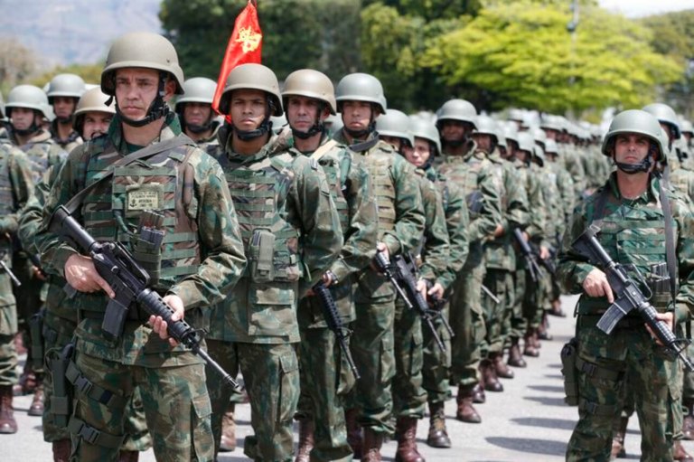 Nova política de defesa inclui cenário de guerra na América do Sul