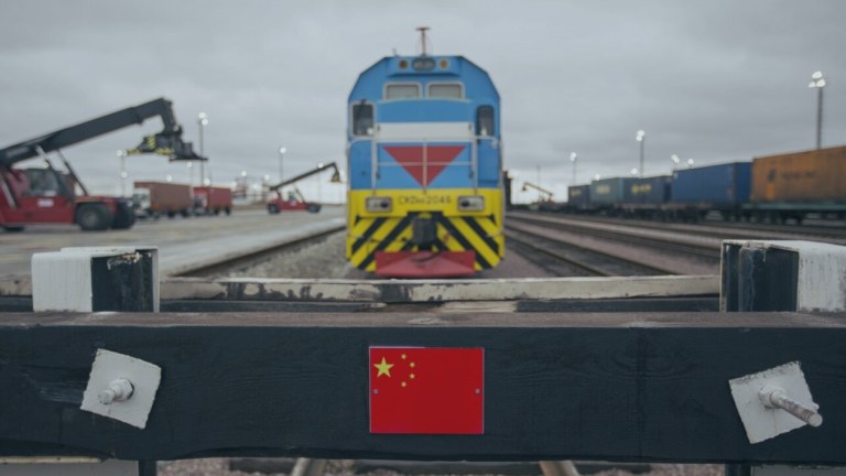 Trem do corredor ferroviário Chongqing-Duisburg