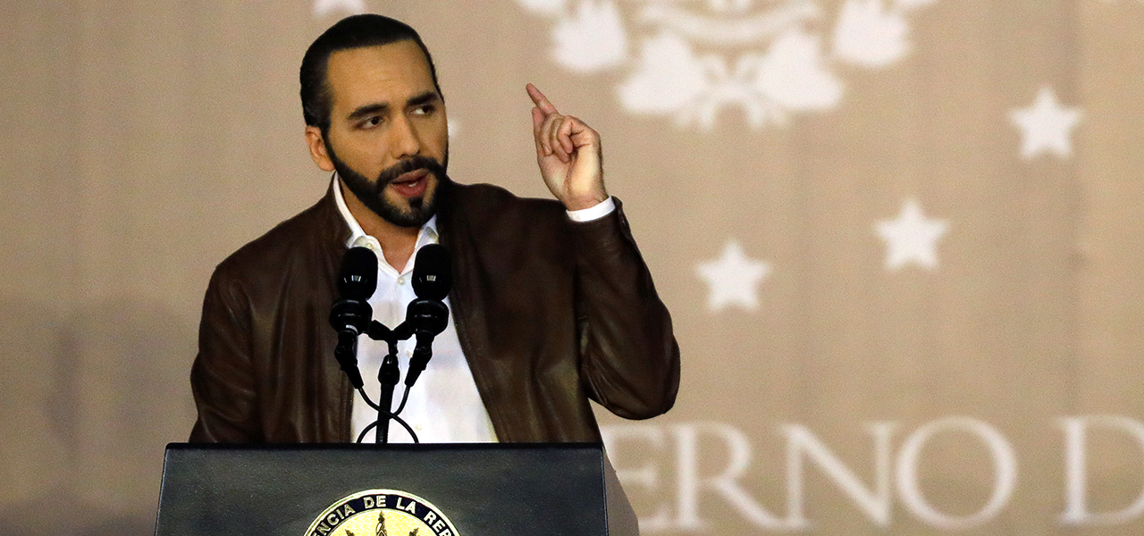 Nayib Bukele se aproveitou do apoio que tem do Congresso para atacar o sistema de justiça
