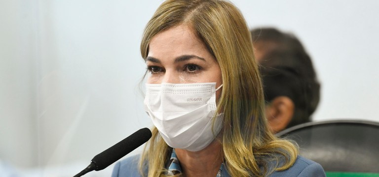 Secretária de Gestão do Trabalho e da Educação do Ministério da Saúde, Mayra Pinheiro