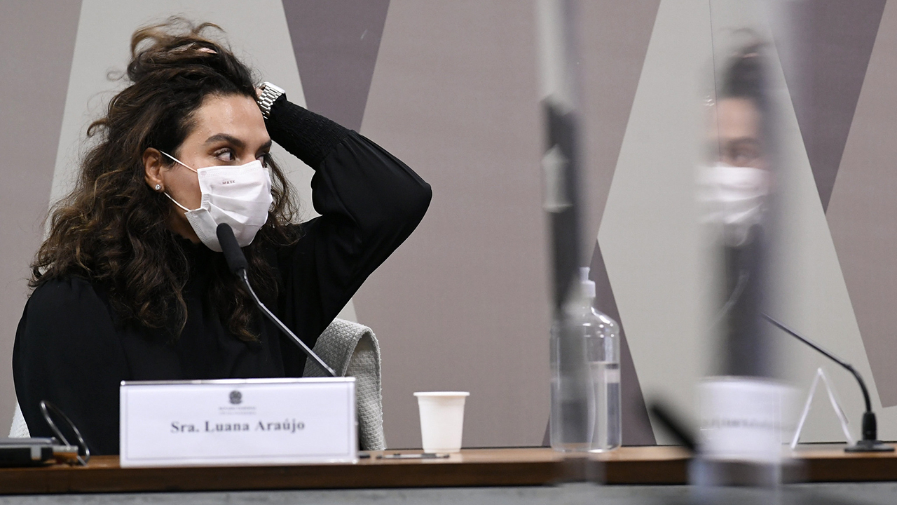 Luana Araújo na CPI da Covid no Senado