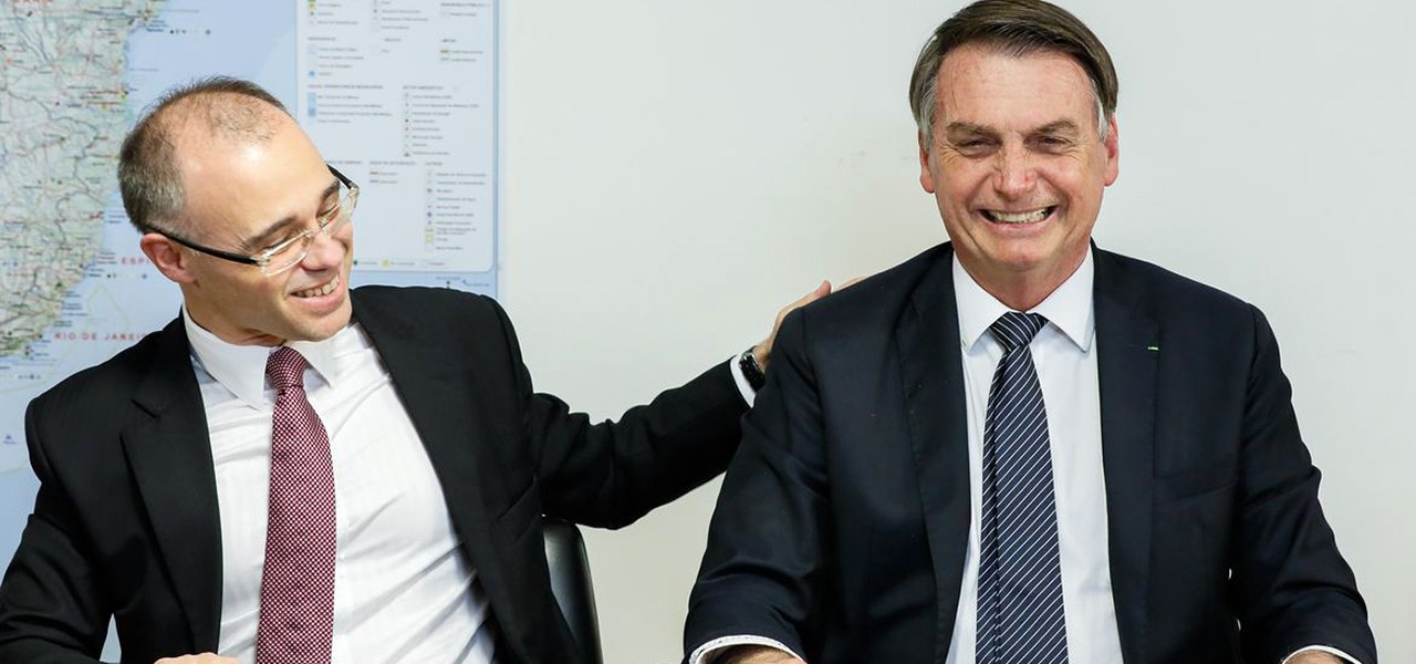 André Mendonça e Jair Bolsonaro