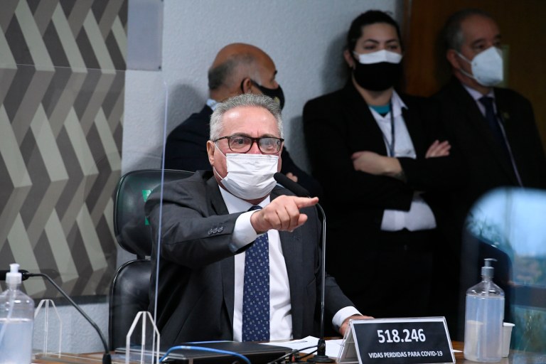 Renan Calheiros, relator da CPI da Covid