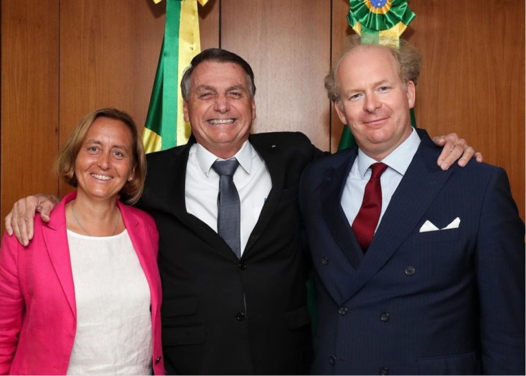 Deputada alemã Beatrix von Storch, do partido “Alternative für Deutschland”, ao lado de Jair Bolsonaro