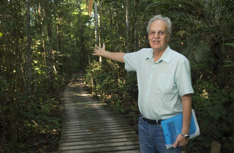 Carlos Nobre