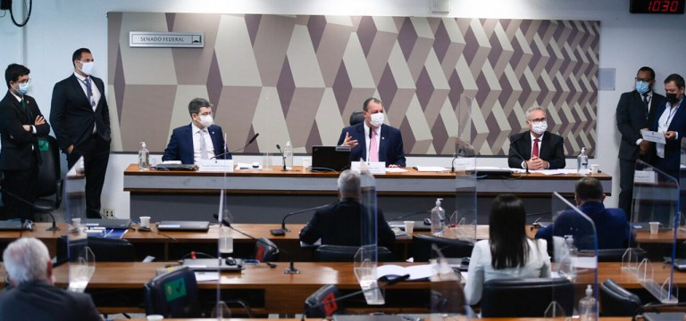 Randolfe Rodrigues, Omar Aziz e Renan Calheiros