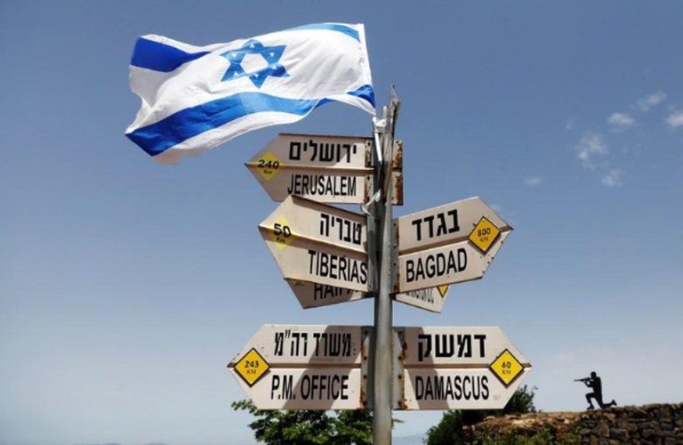 Bandeira de Israel 10/05/2018 REUTERS/Ronen Zvulun