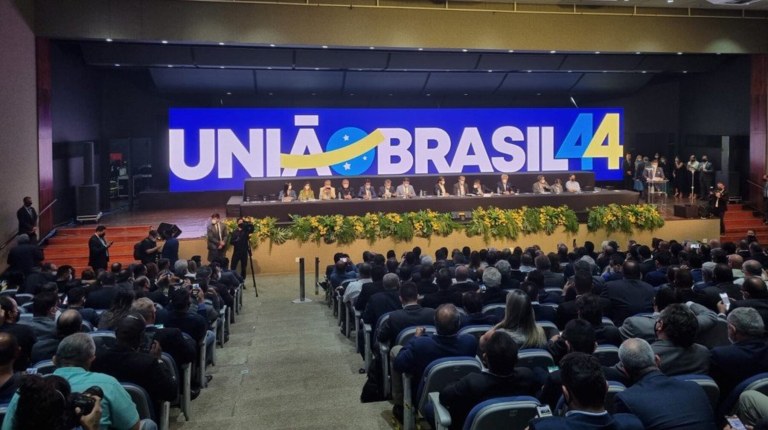 Fundação do União Brasil, em 6 de outubro de 2021