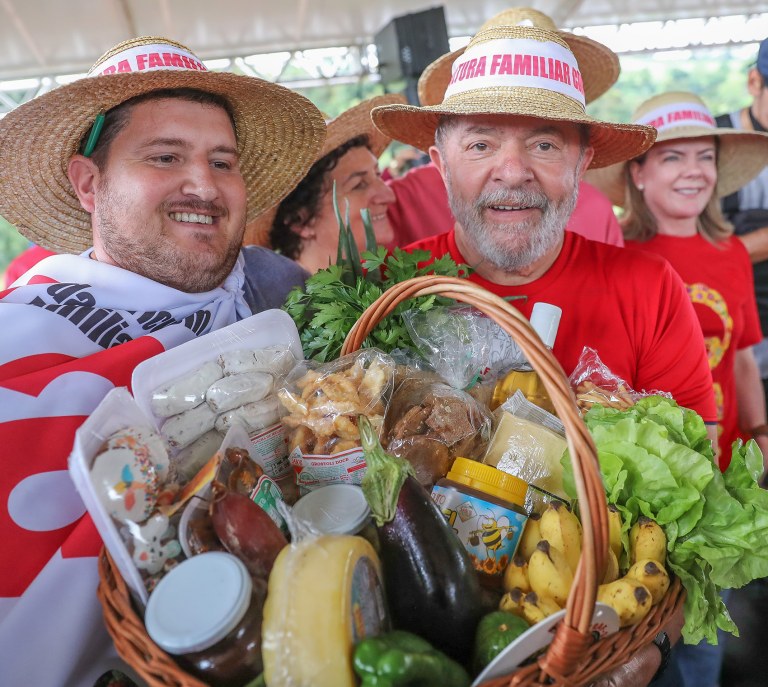Lula visita a Cooperativa dos Trabalhadores na Agricultura Familiar (Cootraf) em Nova Erechim (SC). #LulaPeloSul #LulaPeloBrasil #Lula Fotos: Ricardo Stuckert