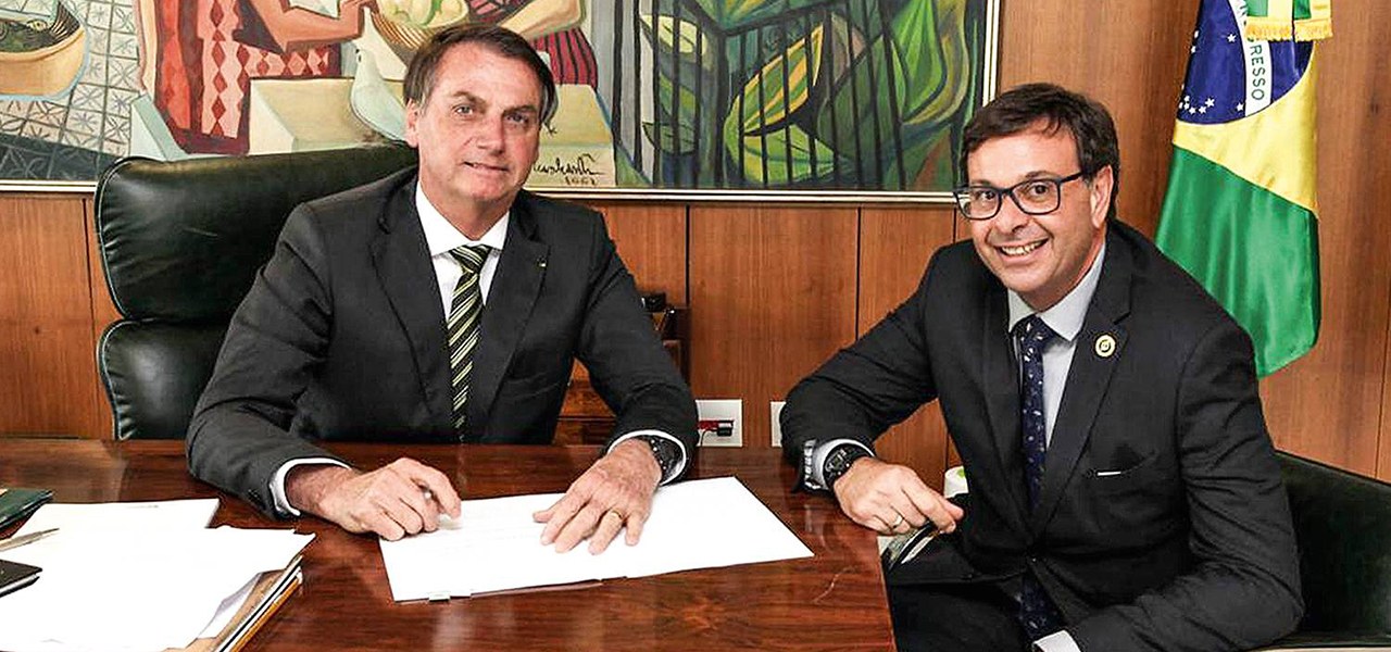 Bolsonaro e Machado: figura assídua nas lives do presidente