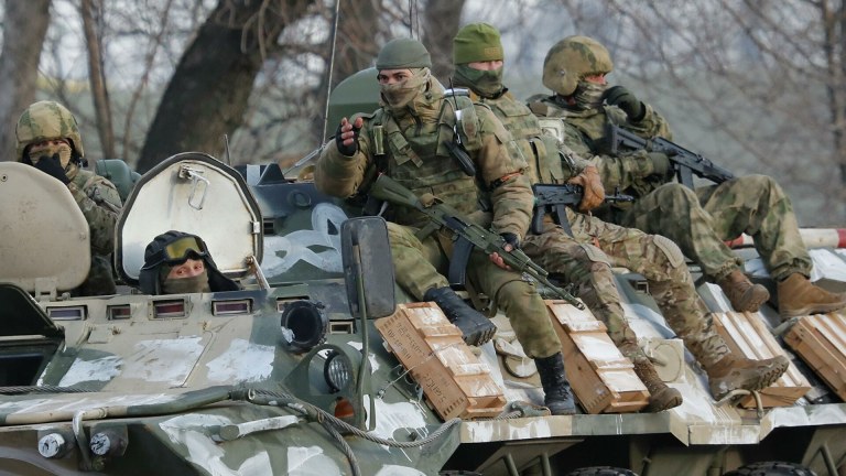 Tropas russas entrando em Melitopol