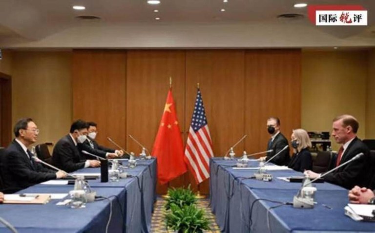 Delegações da China e dos EUA se reúnem em Roma, 14 de março de 2022