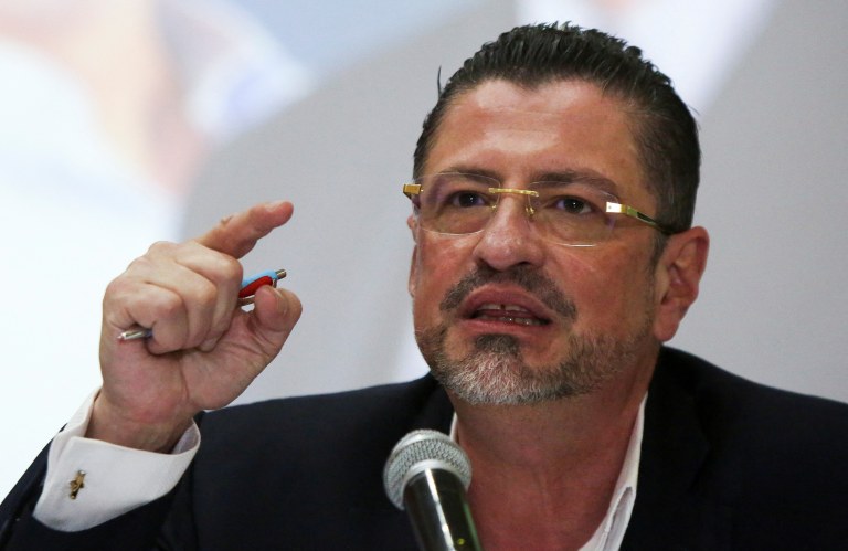 FILE PHOTO: Rodrigo Chaves, presidential candidate of the Social Democratic Progress Party (PPSD) REUTERS/Mayela Lopez/File Photo