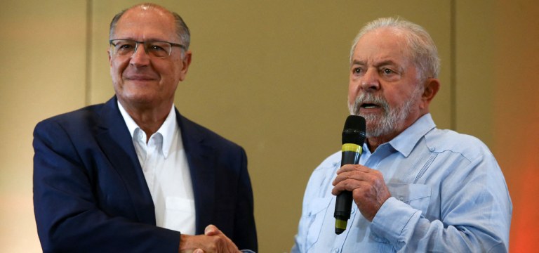 Lula e Alckmin se reúnem para apresentação do ex-governador para compor chapa com o ex-presidente
