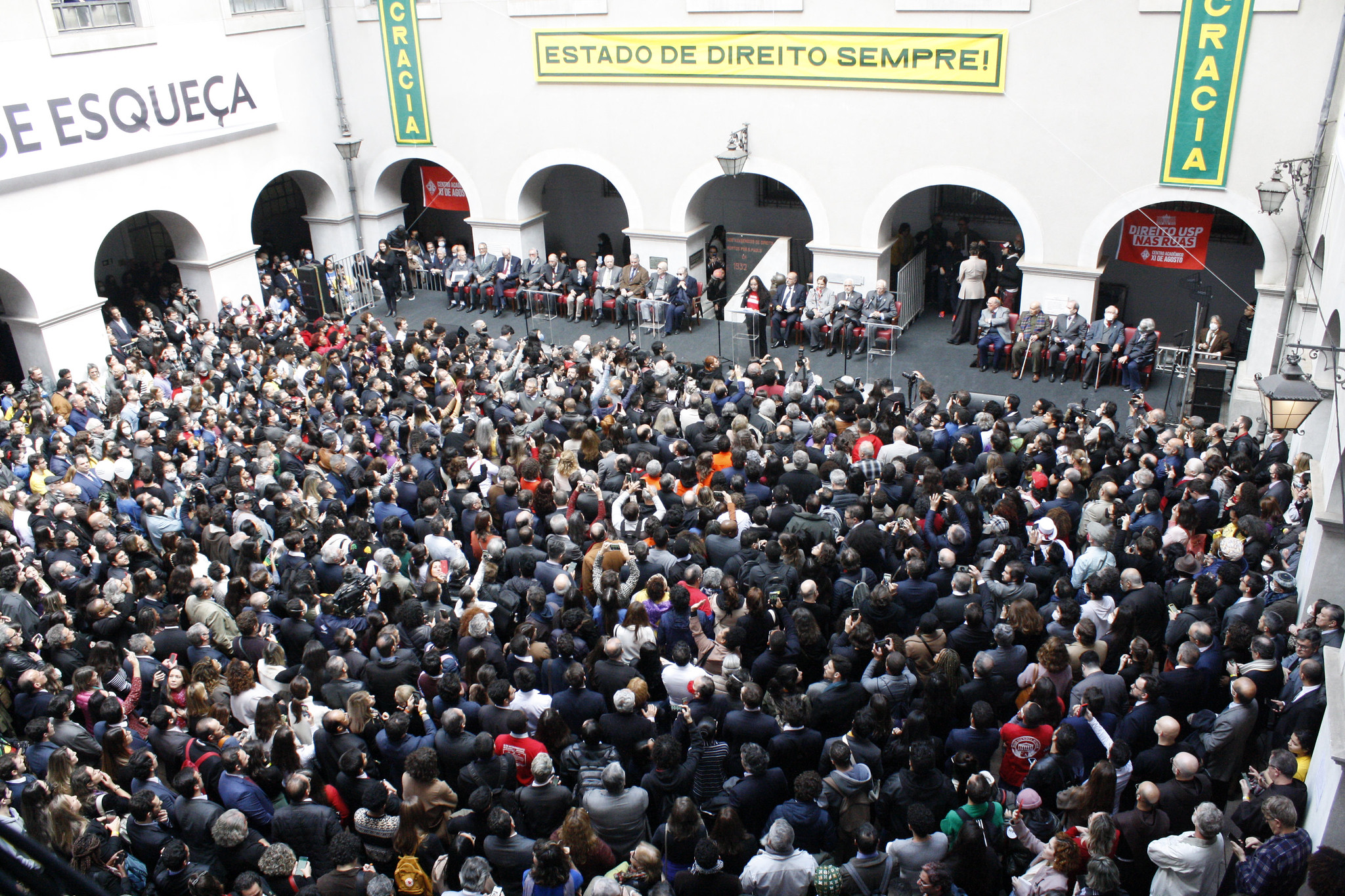 Ato pela democracia na Faculdade de  Direito da USP, São Paulo