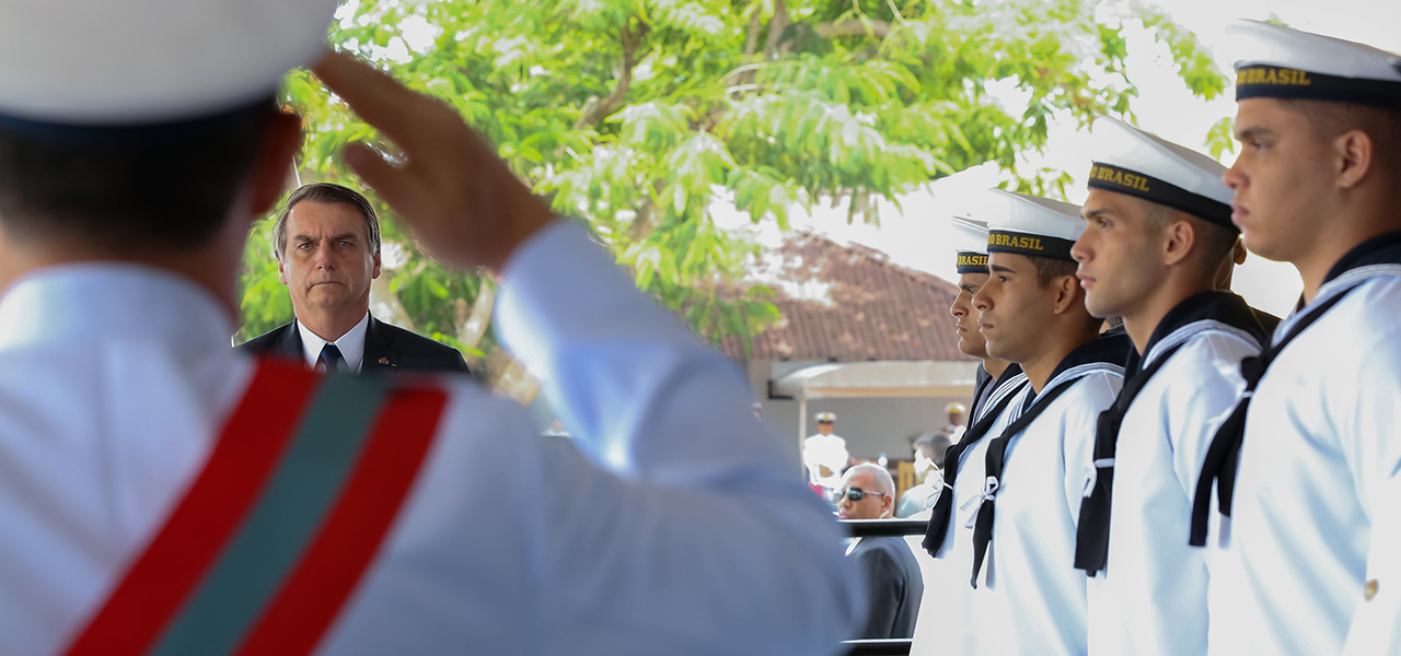 Bolsonaro com militares
